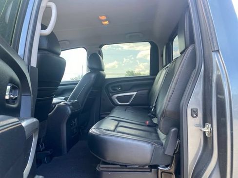 Used 2016 Nissan Titan SL AWD/4WD image 18