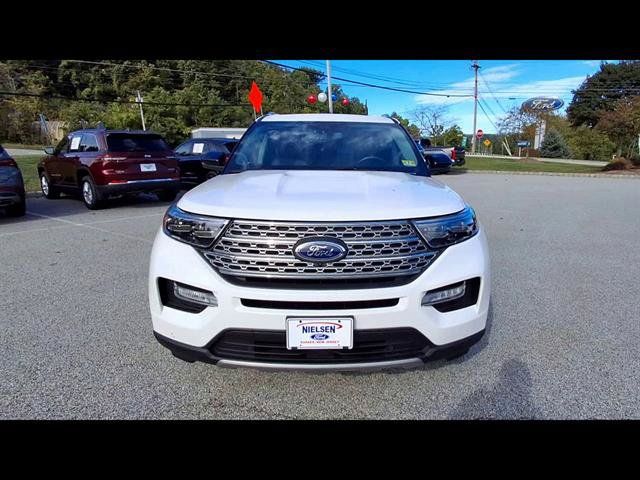 Certified 2021 Ford Explorer Limited w/ Equipment Group 301A AWD/4WD image 3