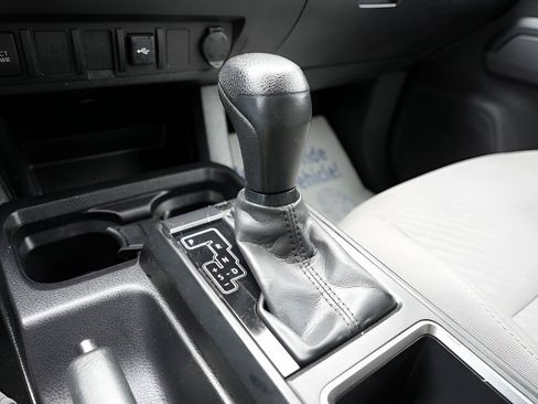 Used 2023 Toyota Tacoma SR AWD/4WD image 27