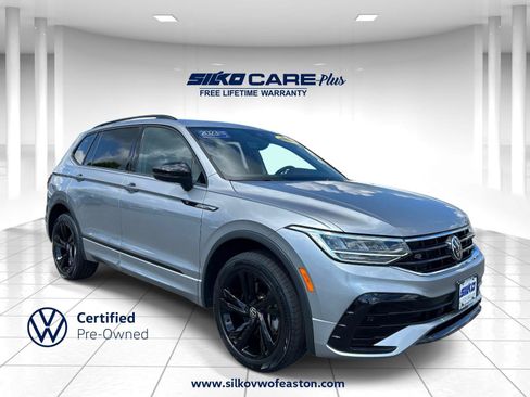 Certified 2023 Volkswagen Tiguan SE R-Line AWD/4WD image 1