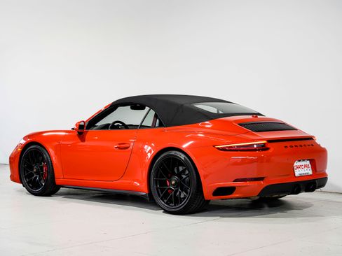 Used 2018 Porsche 911 Carrera GTS image 8