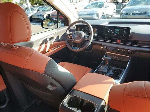 New 2026 Kia Carnival EX image 13