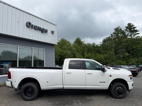 New 2026 RAM 3500 Laramie AWD/4WD image 6