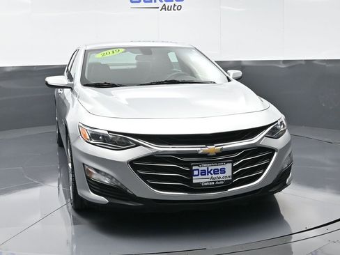 Used 2019 Chevrolet Malibu Premier image 3