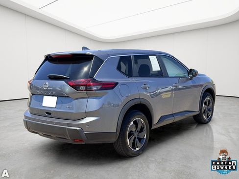 Used 2025 Nissan Rogue SV AWD/4WD image 6