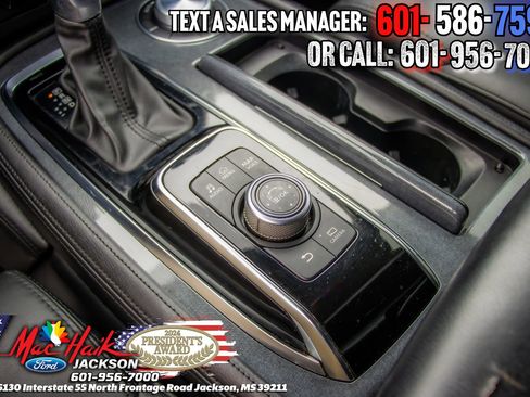 Used 2022 Nissan Armada SV w/ Cargo Package AWD/4WD image 21