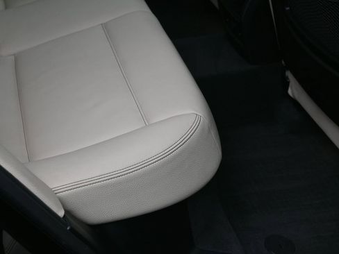 Used 2016 BMW X3 xDrive28i image 9