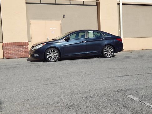 Used 2011 Hyundai Sonata SE w/ Navigation & Sunroof Pkg 4 image 6