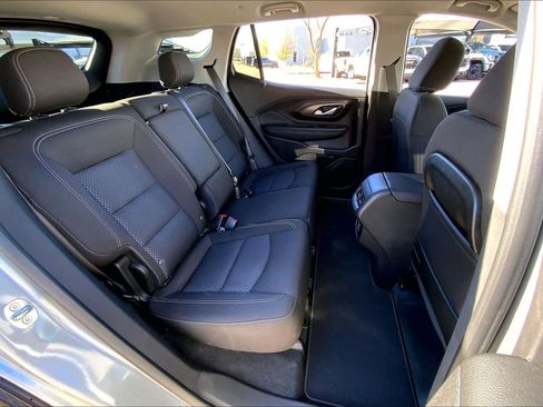 Certified 2023 GMC Terrain SLE image 17