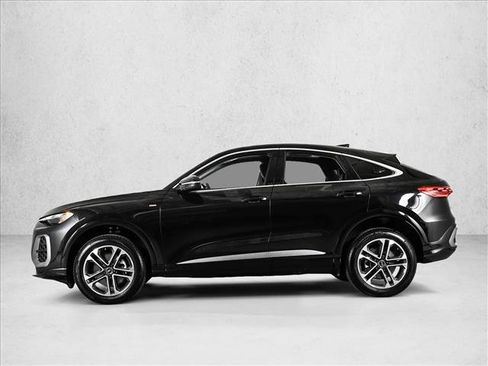 Used 2025 Audi Q5 Premium w/ Convenience Package AWD/4WD image 9