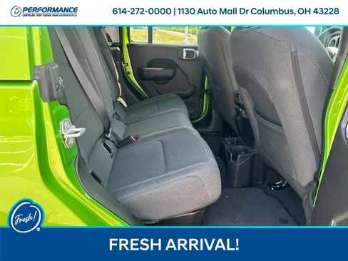 Used 2025 Jeep Gladiator Sport AWD/4WD image 15