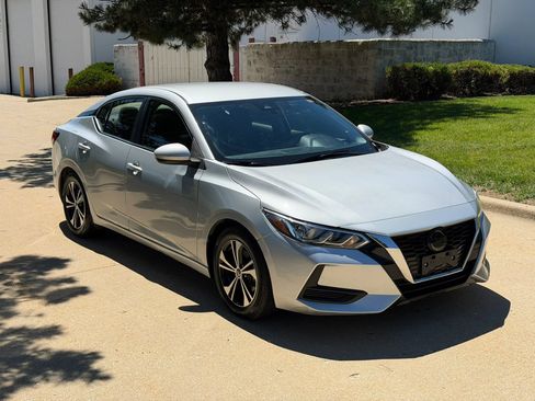 Used 2023 Nissan Sentra SV FWD image 3