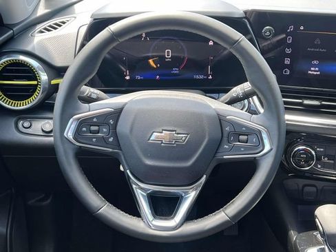 Used 2024 Chevrolet Trax ACTIV w/ Driver Confidence Package FWD image 15