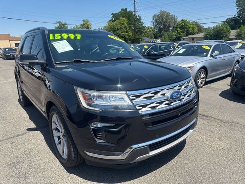 Used 2019 Ford Explorer Limited w/ Class III Trailer Tow Package FWD image 4
