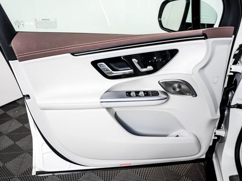 Certified 2023 Mercedes-Benz EQE 350+ 4MATIC SUV image 19