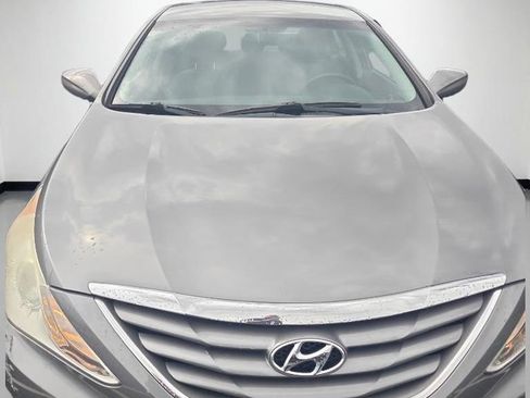Used 2011 Hyundai Sonata GLS FWD image 12