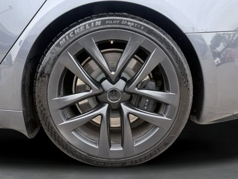 Used 2022 Tesla Model S Plaid AWD/4WD image 18