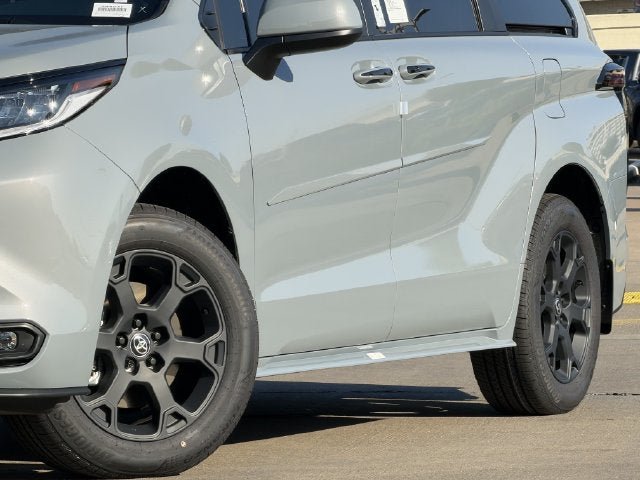 New 2026 Toyota Sienna XLE Woodland Edition AWD/4WD image 11