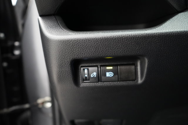 Used 2022 Toyota RAV4 LE AWD/4WD image 20