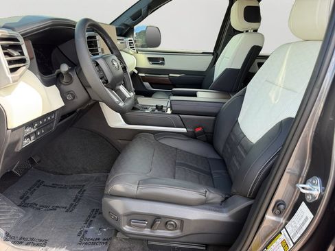 Used 2025 Toyota Tundra Capstone AWD/4WD image 16