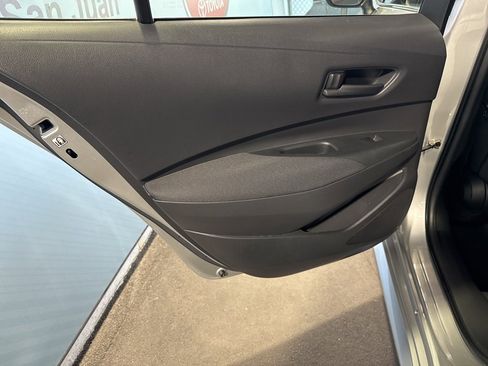Used 2022 Toyota Corolla L image 21