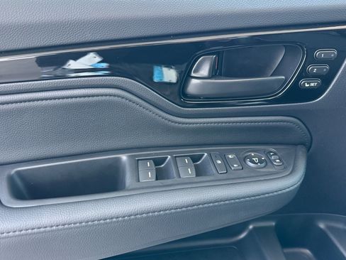 New 2026 Honda Odyssey Touring image 29