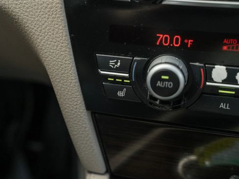 Used 2009 BMW 750Li image 25