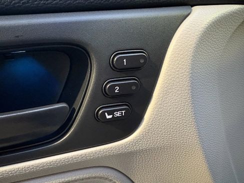 Used 2026 Honda Odyssey EX-L image 12