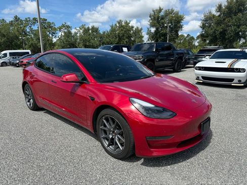 Used 2022 Tesla Model 3 Long Range AWD/4WD image 3