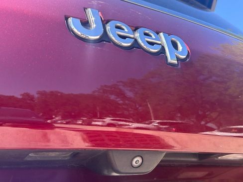 Used 2021 Jeep Grand Cherokee L Limited AWD/4WD image 44