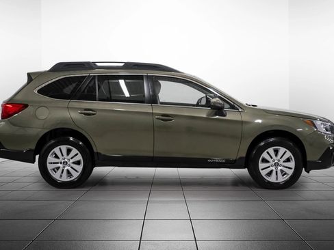 Used 2019 Subaru Outback 2.5i Premium AWD/4WD image 7