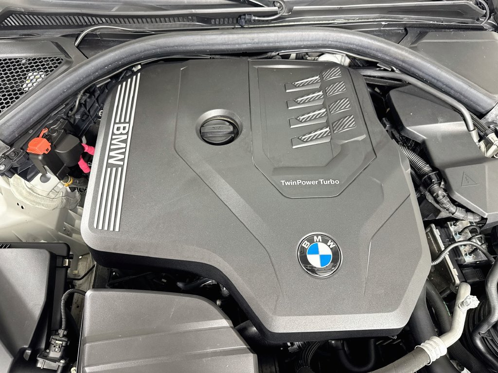 Used 2020 BMW 330i xDrive Sedan w/ Premium Package AWD/4WD image 31