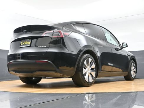 Used 2023 Tesla Model Y Long Range AWD/4WD image 56