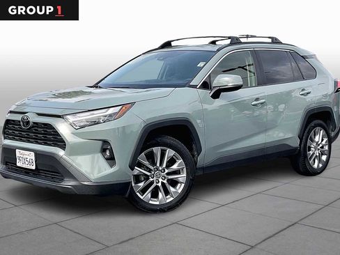 Used 2023 Toyota RAV4 XLE Premium image 1