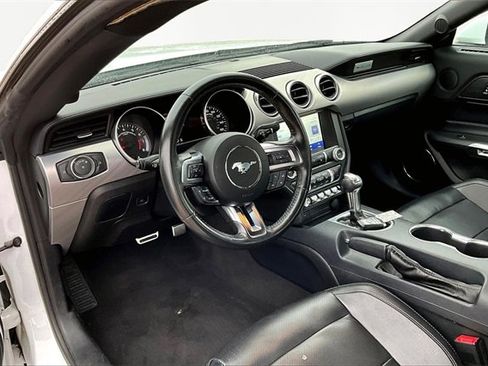 Used 2022 Ford Mustang Premium image 13