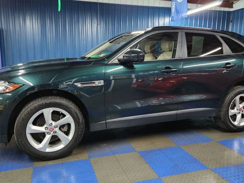Used 2017 Jaguar F-PACE Premium image 79