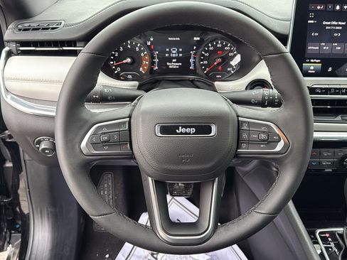 Certified 2024 Jeep Compass Limited image 15