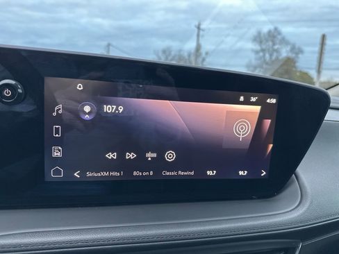 Used 2024 Buick Encore GX Sport Touring image 16