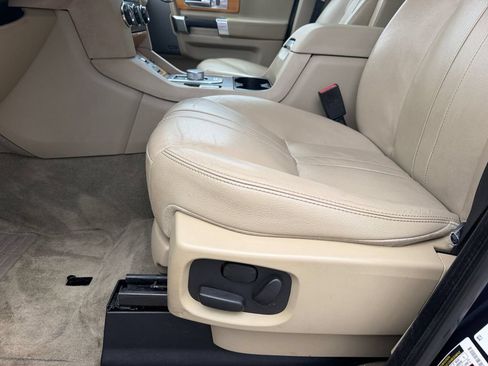 Used 2015 Land Rover LR4 HSE AWD/4WD image 12