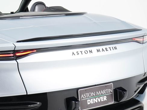 Used 2020 Aston Martin DBS Superleggera Volante RWD image 21