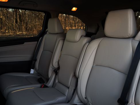 Used 2026 Honda Odyssey EX-L image 18