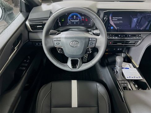 New 2026 Toyota Camry Hybrid image 18