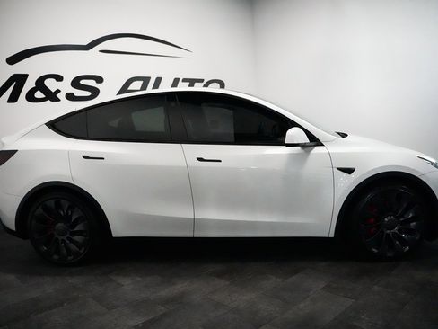 Used 2022 Tesla Model Y Performance AWD/4WD image 6