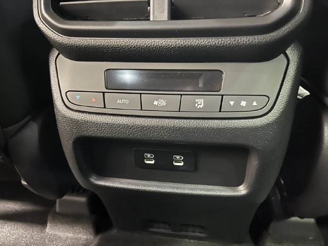 New 2026 Honda Pilot Touring image 24