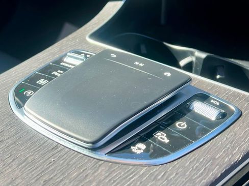 Certified 2022 Mercedes-Benz GLC 300 4MATIC image 19