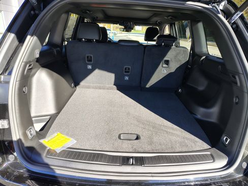 New 2025 Jeep Grand Cherokee Limited image 13