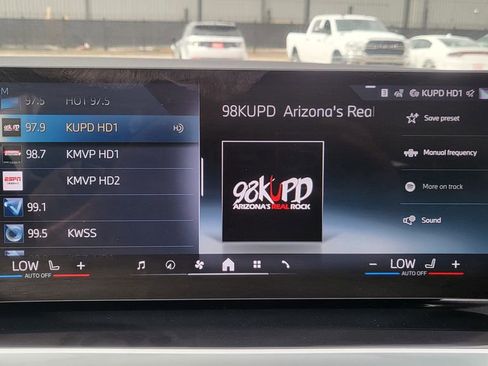 Used 2024 BMW i4 xDrive40i image 33