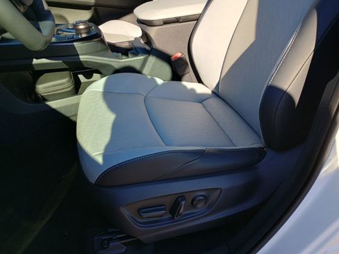 New 2026 Subaru Solterra image 9