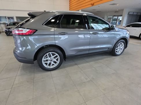 Used 2024 Ford Edge SEL w/ Convenience Package AWD/4WD image 7