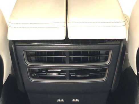 Used 2018 Tesla Model X 100D image 34